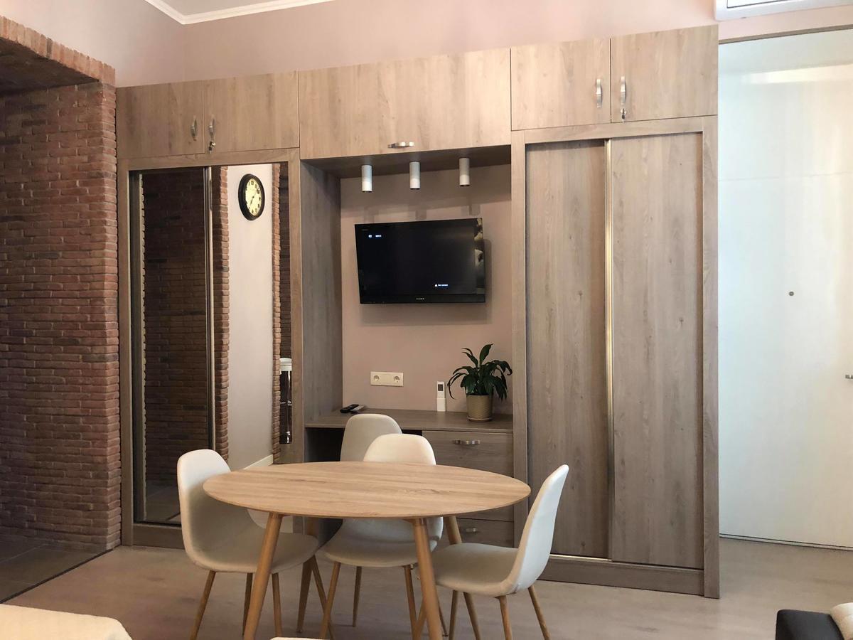 Old Tbilisi Metekhi One Room 外观 照片